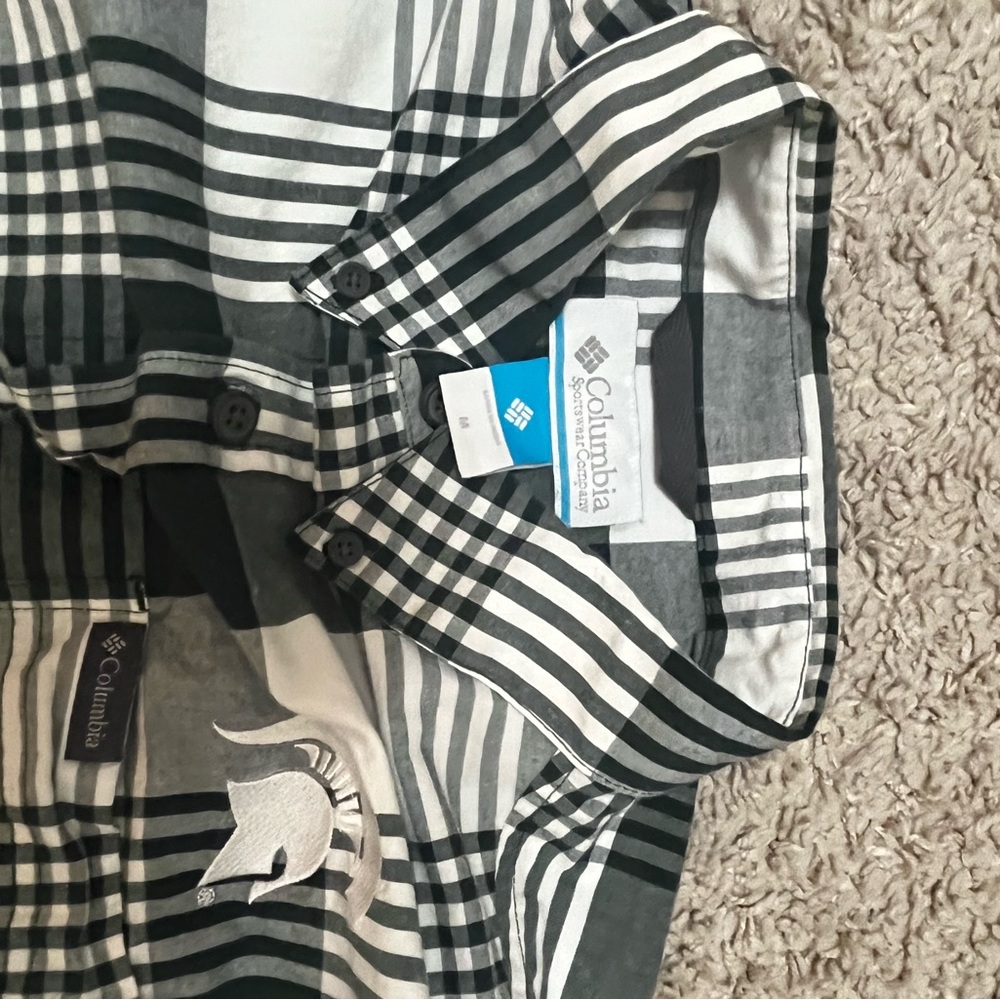 Michigan State Spartans Button Down - Picture 3 of 3